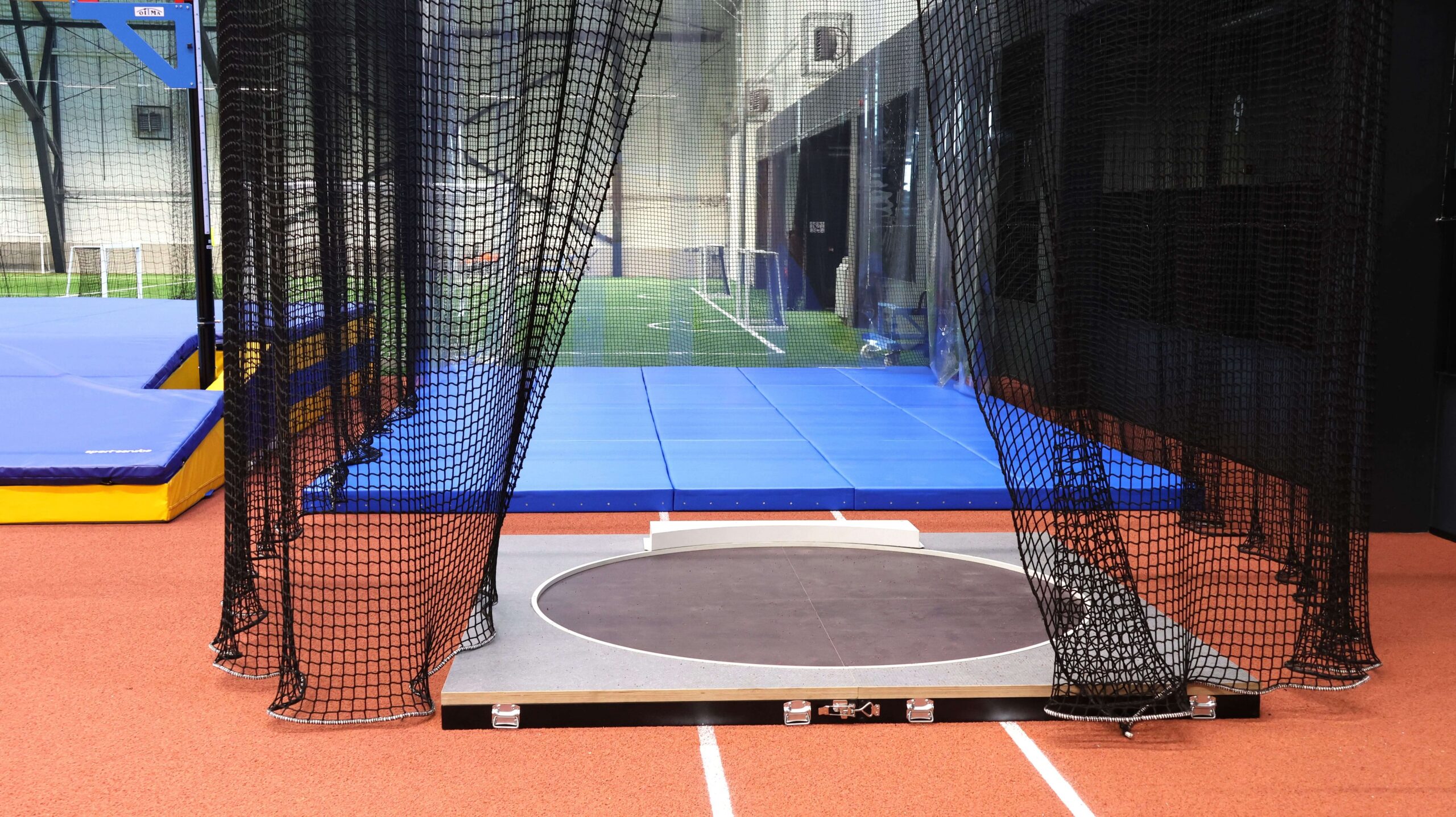 Viimsi kergejõustikuhalli heiteala